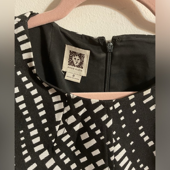 Anne Klein size 8 Women’s Dress - Picture 4 of 4